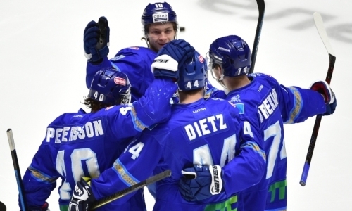 «Барыс» взял только одного вменяемого хоккеиста и тормозит, пока другие укрепляются. Почему так и чего ждать