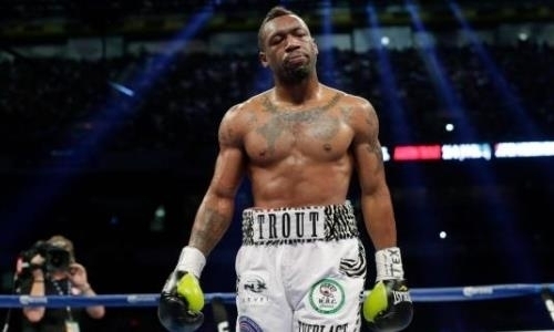 Спорным исходом завершился интригующий бой желавшего побить Головкина экс-чемпиона мира