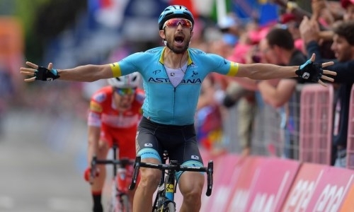 «Я даже подумать не мог». Гонщик «Астаны» не верит в свой успех на «Джиро д’Италия»