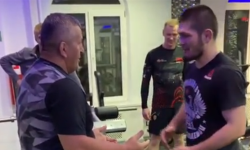 «Величайшее испытание». Нурмагомедов провел спарринг с отцом после победы на «нефартовой» арене Головкина