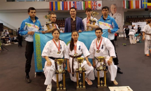 Карагандинские каратисты успешно выступили на чемпионате Европы