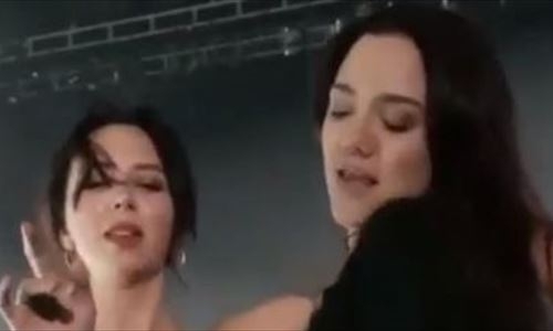 «Вот так леди разминаются!» Российские соперницы Турсынбаевой в обнимку изобразили сексуальный танец