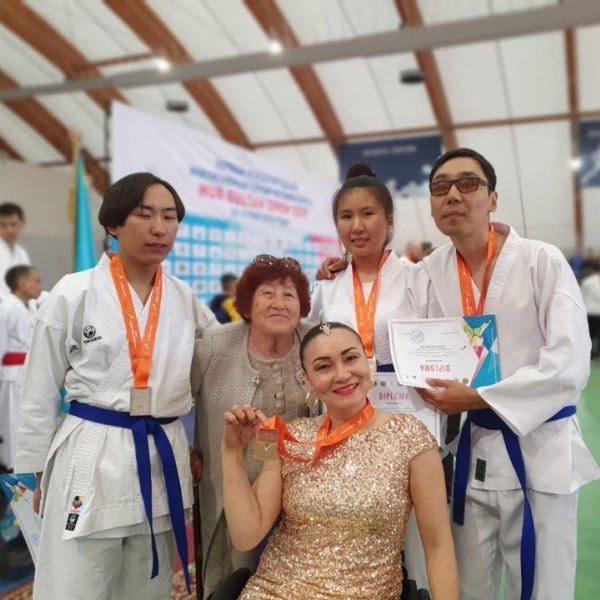 Звезда Голливуда стал гостем турнира по пара-каратэ в Нур-Султане