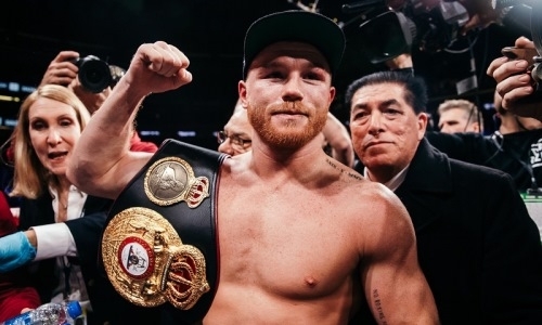 WBA назвала «Канело» боксером месяца и вспомнила его второй бой с Головкиным