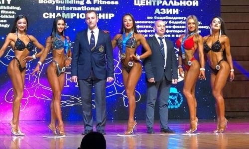 Казахстанка стала чемпионкой Азии по бодибилдингу — появились горячие фото девушек