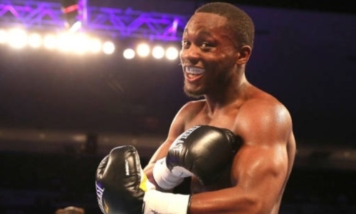 В первом титульном бою вечера Головкин — Роллс рефери наказал «грязного» боксера