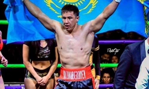Казахстанский боксер в первом раунде нокаутировал таджика