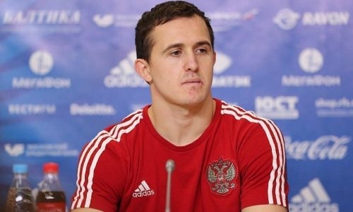 Футболист соперника сборной Казахстана был задержан в аэропорту