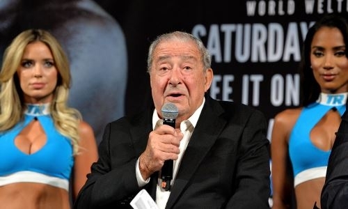 «Это мусор». Глава Top Rank откровенно высказался о бое Головкин — Роллс