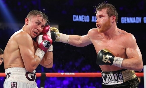 «Головкину не нужны титулы». Серик Сапиев озвучил сроки трилогии с «Канело»