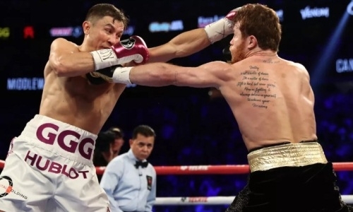 «Будет фаворитом». ESPN сделал прогноз на третий бой Головкин — «Канело»