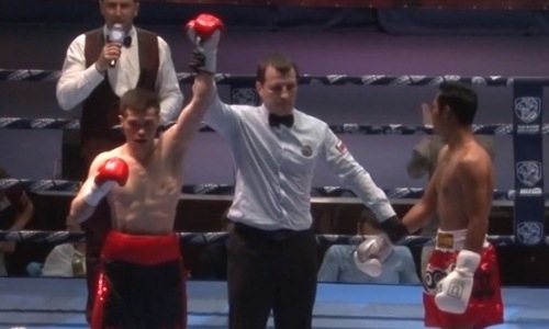 Непобежденный узбек в первом раунде «прибил» соперника с 24 победами в профи. Видео нокаута