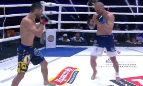 Видео нокаута, или Как казахстанец избил россиянина и стал чемпионом M-1 Challenge