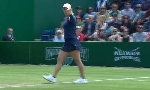 WTA признала невероятный укороченный прием Путинцевой в матче с Осакой ударом дня