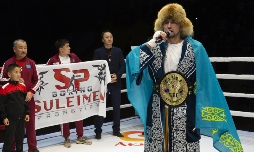 Обладатель трех титулов из Казахстана сразится c Рокки в Австралии