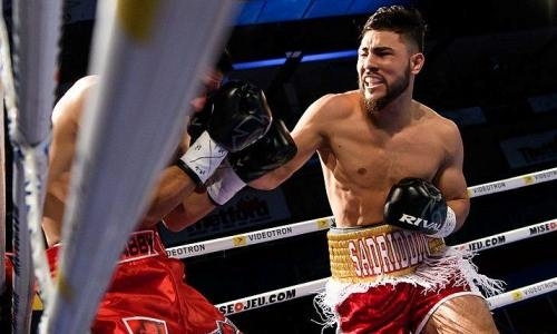 «Бой прошел не так, как мы планировали». 21-летний нокаутер из Казахстана о победе за 90 секунд и поединке с «Канело»