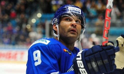 Экс-хоккеист «Барыса» и сборной Казахстана стал первым иностранцем в Клубе Боброва