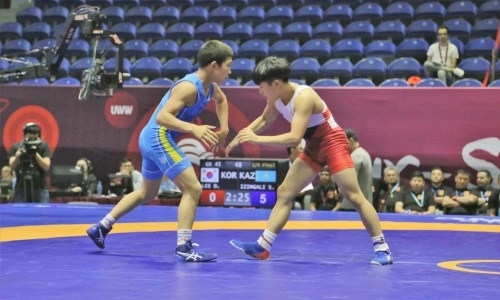 Казахстанские «классики» завоевали пять медалей в первый день ЧА-2019 среди кадетов