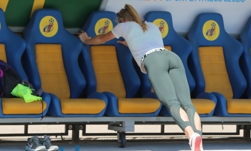 Одна из самых сексуальных спортсменок мира провела тренировку в Алматы. Фото