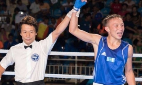 18-летний казахстанский боксер победил нокаутом на международном турнире