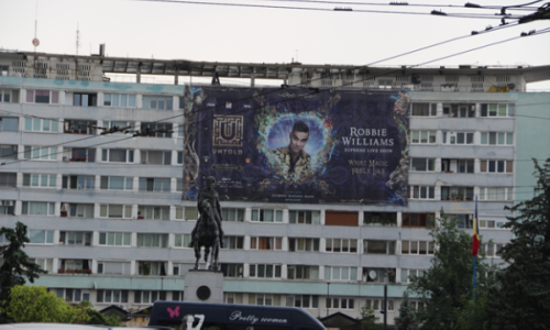 Концерт Робби Уильямса и «переводчик» Петреску. Чем живет Клуж-Напока накануне матча «Астаны» в Лиге Чемпионов