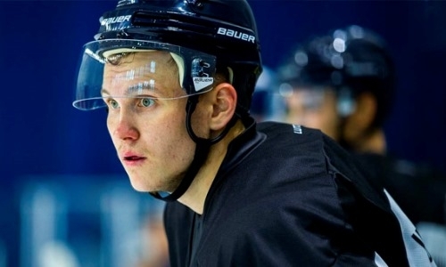 «Над предложением не думал вообще». Обладатель Кубка Петрова в составе «Сарыарки» — о подготовке к сезону в КХЛ