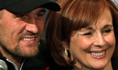 «Что-то пошло не так». Промоутер Ковалева рассказала о срыве боя с «Канело»