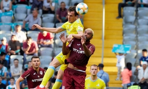 «Покушение на убийство». В Румынии высмеяли симуляцию героя матча с «Астаной»