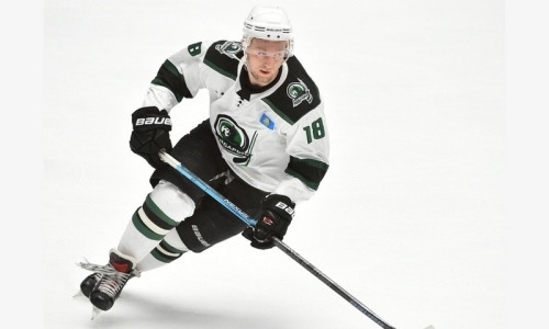 Казахстанский клуб ВХЛ подписал контракт со Скабелкой