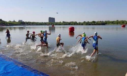 Республиканские соревнования по триатлону стартовали в Караганде