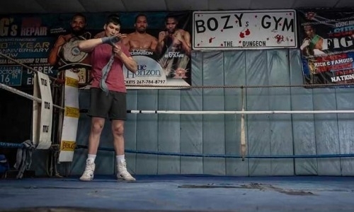 «Хочу стать абсолютным чемпионом». Казахстанский проспект-супертяж претендует на место на Олимпе