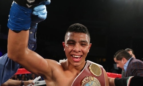 Непобежденный чемпион мира назвал вес для боя с Головкиным