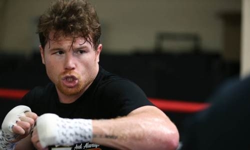 Причем тут Головкин? Раскрыты причины отмены сентябрьского боя «Канело»