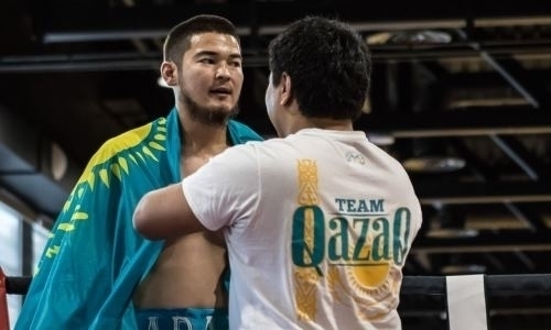 Небитого казахстанского боксера с девятью победами отправили в тяжелый нокаут