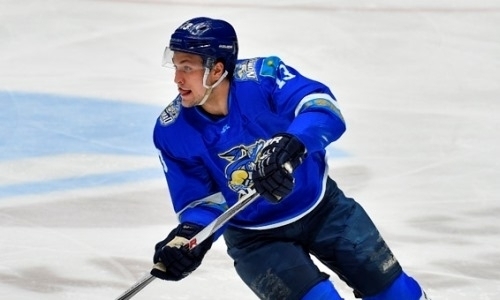 Казахстанский хоккеист отправился на просмотр в ещё один зарубежный клуб