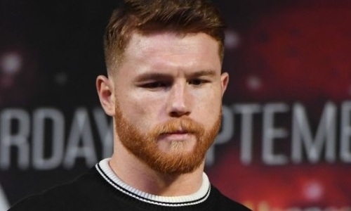 «На крючке». «Канело» пытается избежать ультиматума Головкина