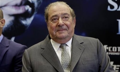 «Оставьте его в покое». Арум разрешил «Канело» избегать Головкина