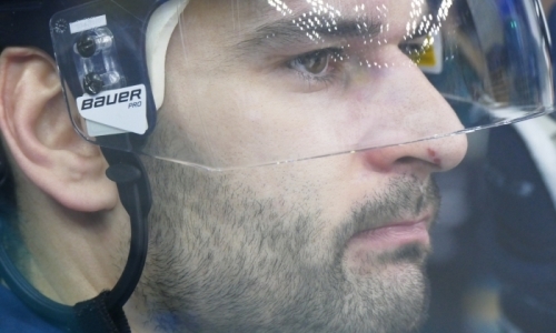 «Я бы себя не назвал дядькой-наставником». Капитан «Алтай-Торпедо» — о новом тренере