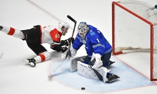 «Спросите у Карлссона». В России отметили сильные стороны голкипера «Барыса»