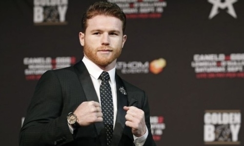 «Почему этого не сделали для Головкина?». Американский эксперт возмущен позицией IBF по «Канело»