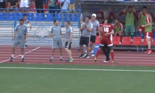 Видео гола Мбомбо матча Премьер-Лиги «Кайсар» — «Шахтёр»