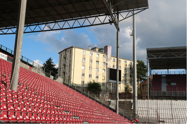 Концерт Робби Уильямса и «переводчик» Петреску. Чем живет Клуж-Напока накануне матча «Астаны» в Лиге Чемпионов