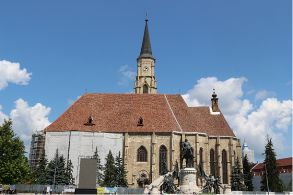 Концерт Робби Уильямса и «переводчик» Петреску. Чем живет Клуж-Напока накануне матча «Астаны» в Лиге Чемпионов