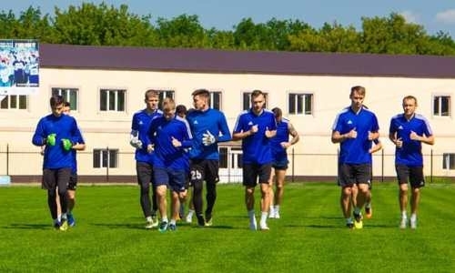Фоторепортаж с тренировки «Акжайыка»