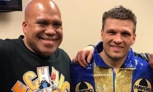 «Не жалуется и не ноет». Тренер Деревянченко оценил его шансы побить «Канело»