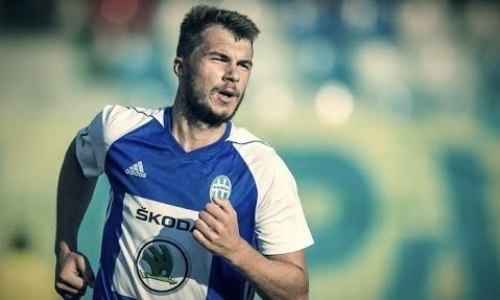 «Не часто играешь в „+40“». Российский форвард высказался о матче с «Ордабасы» в ЛЕ