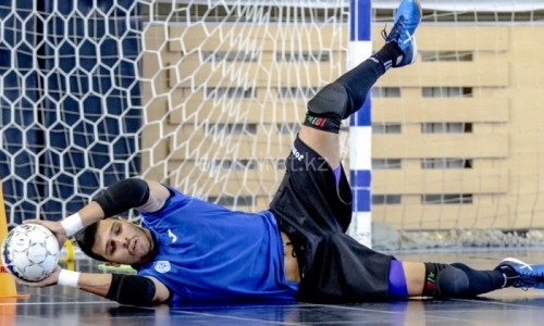 «Произвел революцию». Игрой вратаря «Кайрата» и сборной Казахстана восхитились за рубежом