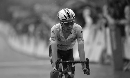 «Мы все в шоке». В «Астане» прокомментировали большую трагедию на «Туре Польши»