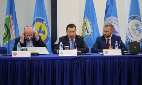 В офисе КФФ состоялся семинар UEFA GROW