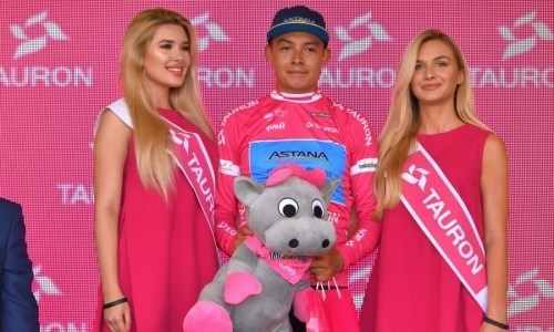 «Рад надеть эту горную майку». Как гонщик «Астаны» стал лидером на «Туре Польши»